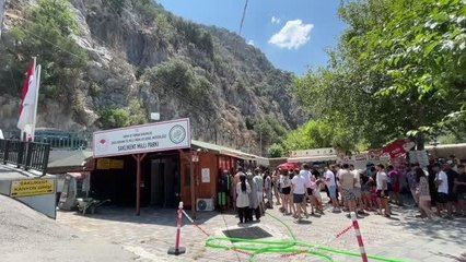Saklıkent Kanyonu'nda bayram tatili yoğunluğu
