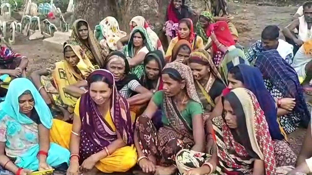 चौपाल में महिलाओं ने बताई समस्याएं