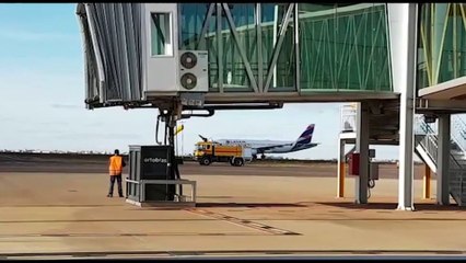 "Batismo" e voo inaugural da Latam ocorre no Aeroporto de Cascavel