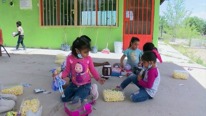 Entrega de utiles escolares
