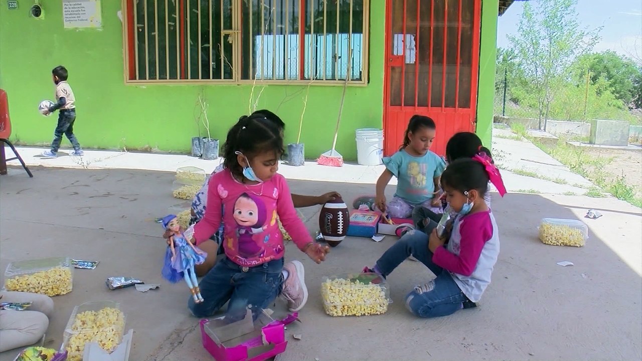 Entrega de utiles escolares