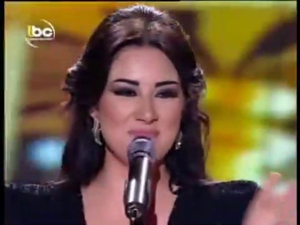 سارة تغنى ببراعى انت عمري