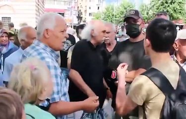 Suriyeli genç, çevresindekilerin ırkçı sözlerine isyan etti: Kimim ben, ben bir insanım