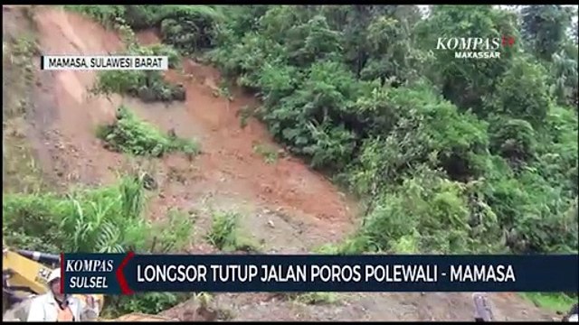 Longsor Tutup Jalan Poros Polewali Mamasa