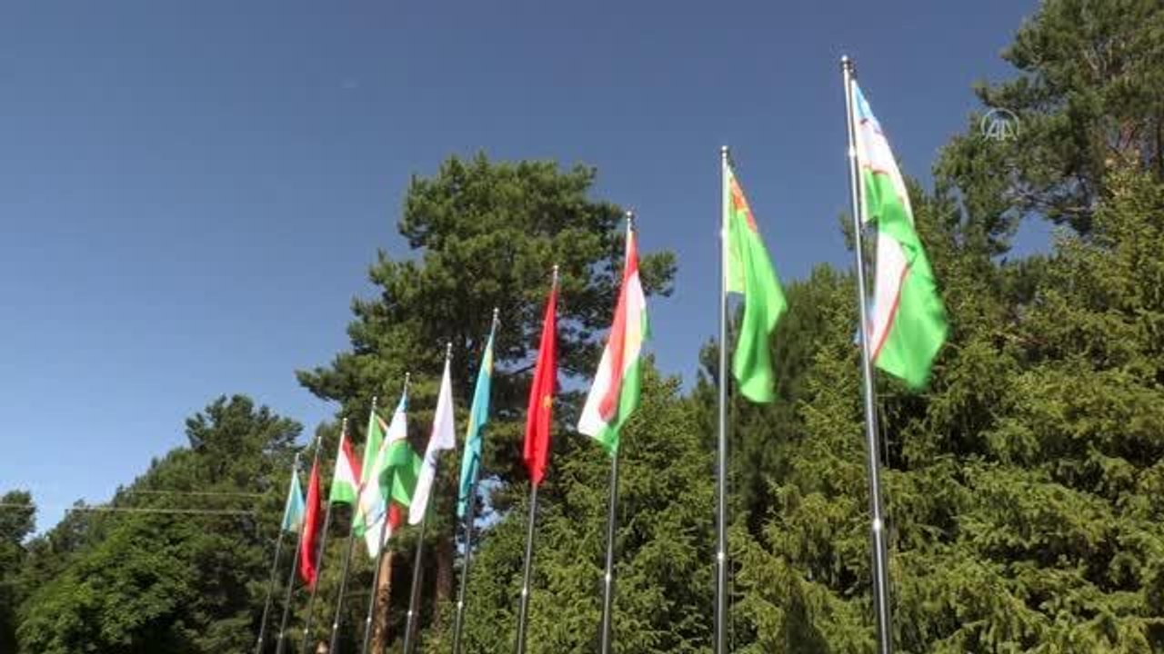 Kırgızistan'da, "Orta Asya Devlet Başkanları 4. İstişare Toplantısı" başladı