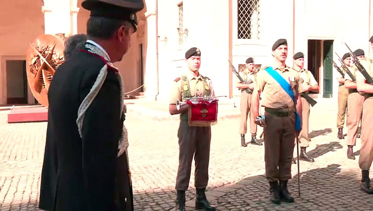 Crisi di governo, l'arrivo di Draghi al Quirinale per il colloquio con Mattarella
