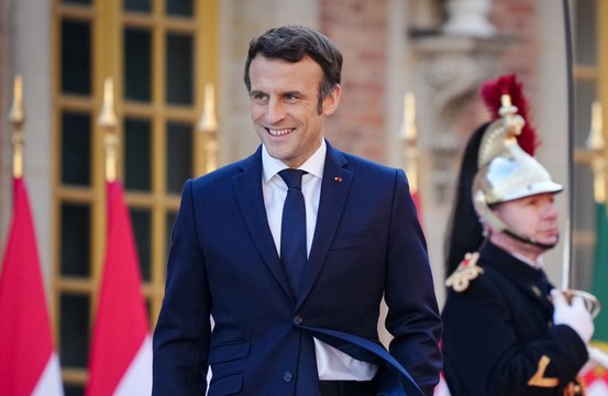 'Cela m’en touche une sans faire bouger l’autre' : Emmanuel Macron réagit aux Uber Files