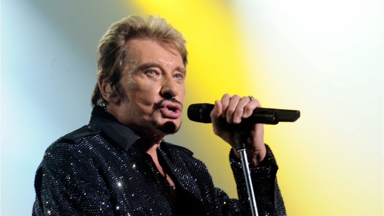 VOICI : « Il a menti ce jour-là " : ce que la gouvernante de Johnny Hallyday reproche à un médecin du rocker
