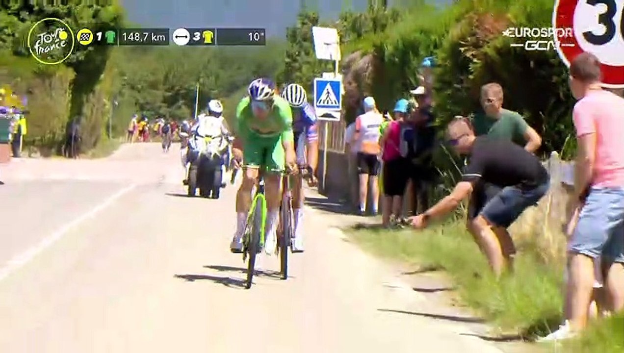 Wout van Aert & Mathieu van der Poel Attack Peloton On Stage 11 | Tour de France 2022