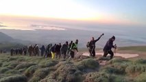 Van Gölü'ndeki kirliliğe dikkat çekmek için Süphan Dağı'na tırmandılar
