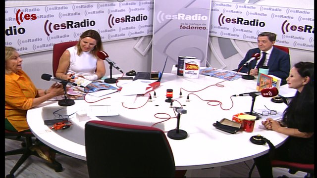 Crónica Rosa: Isabel Pantoja aclara que ella no ha salido de ningún armario