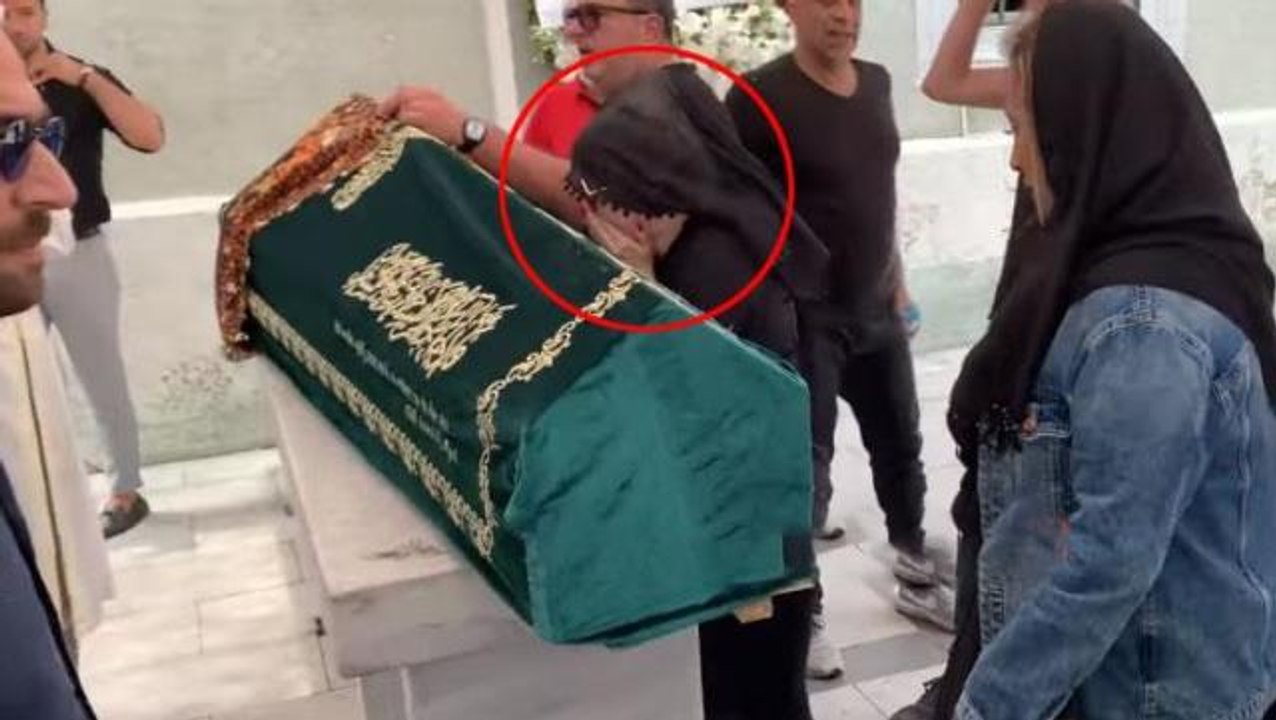 Ceylan, ablasının cenaze töreninde tabutun başında hüngür hüngür ağladı