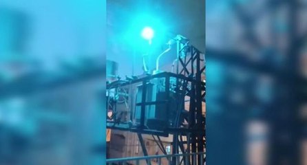 Son dakika haberi... Evlere bitişik trafonun patlama anları kamerada