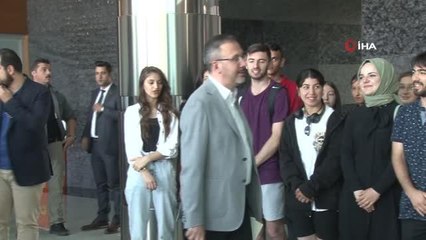 Bakan Kasapoğlu "Ana muhalefet partisi liderinin ifadesiyle (öğrenci kredi ödemesi) faiz uygulaması değil"
