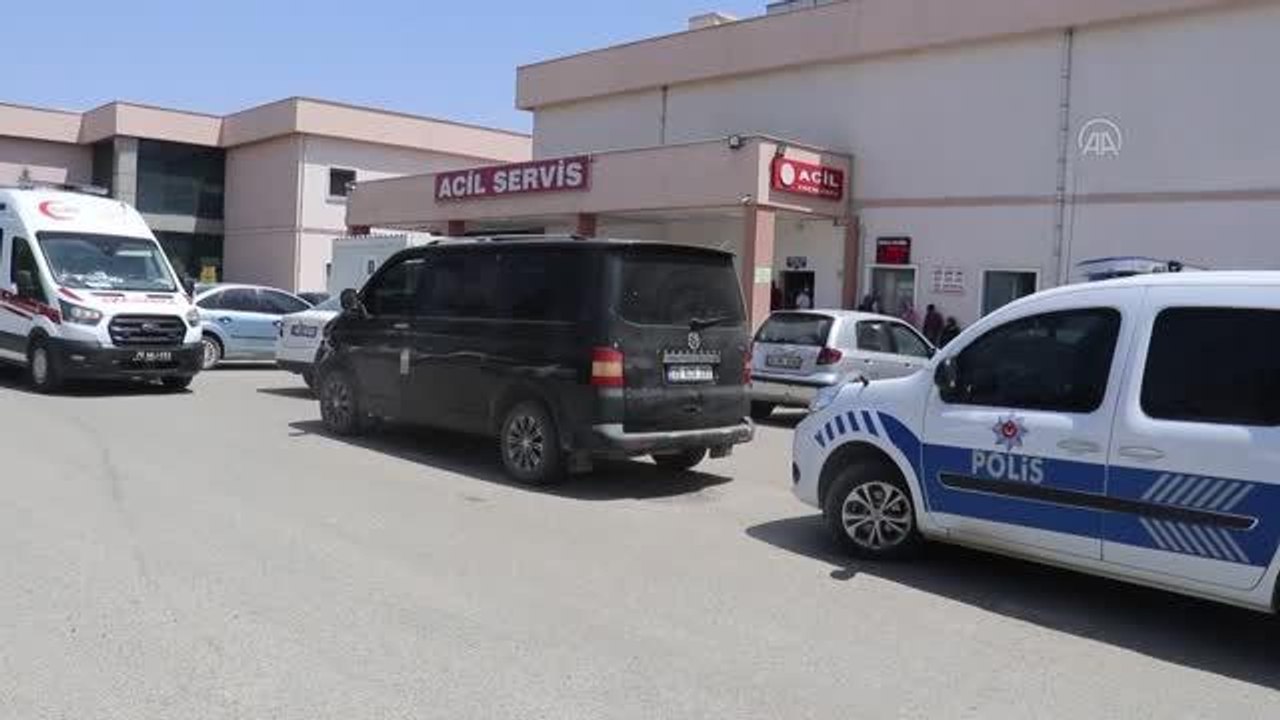 Son dakika: Akrabalar arasında çıkan silahlı kavgada 8 kişi yaralandı