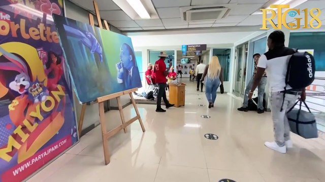 Aéroport International Toussaint Louverture / Aktivite pandan peryòd vakans la.