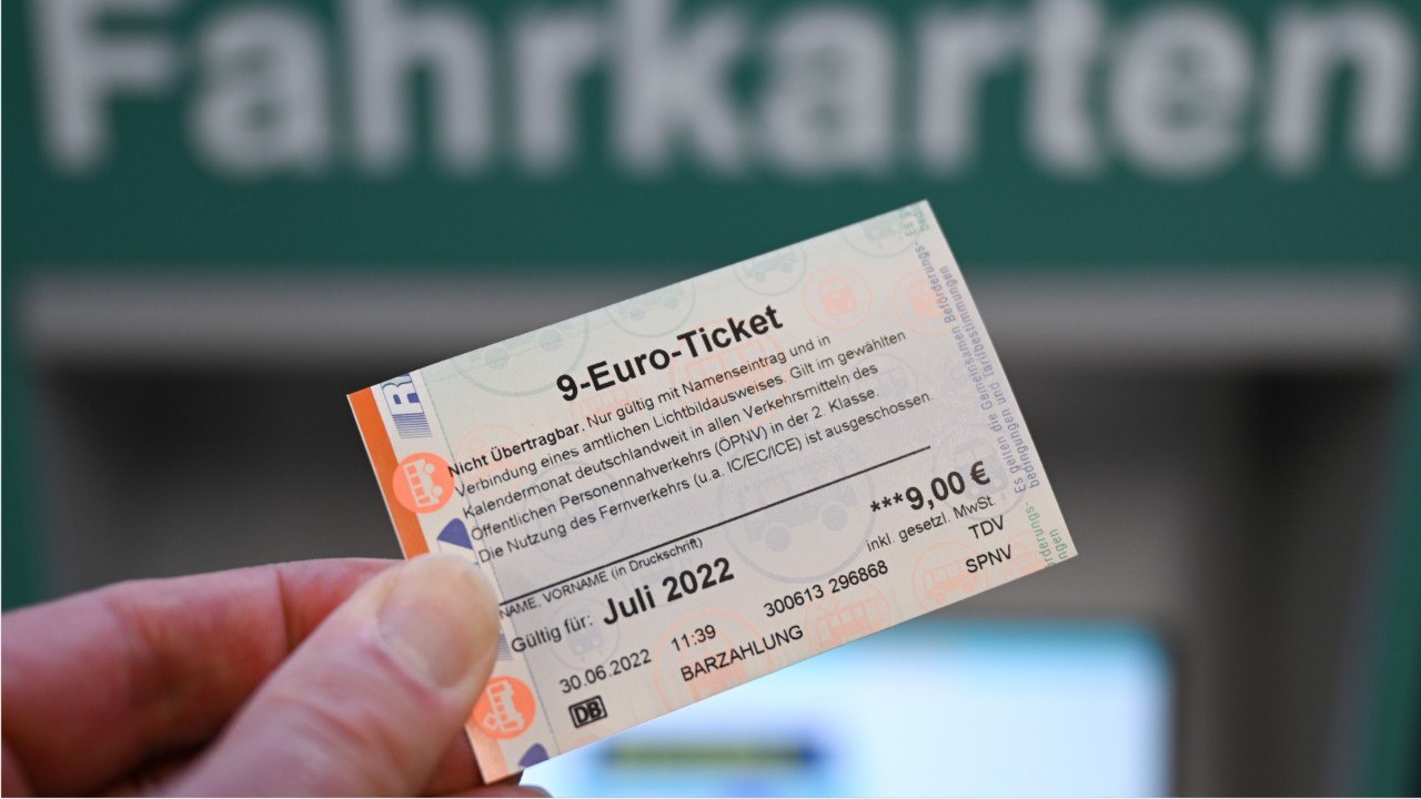 Umfrage zum 9-Euro-Ticket: Mehrheit will dauerhaft günstiges Angebot