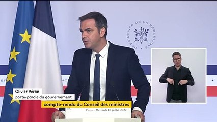 Tải video: Le collectif Stop Homophobie annonce porter plainte contre la Ministre Caroline Cayeux, mais pour le porte-parole du gouvernement, Olivier Véran : 