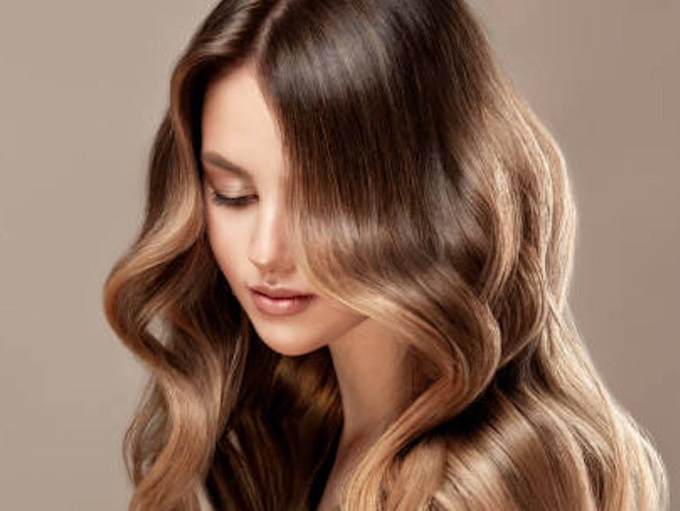 Gefärbtes Haar: Mit diesen Tricks hält die Farbe länger