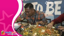 Mukbang Mie Becek Sea Food Klenger Disantap Ramai-Ramai