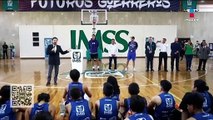 Juan Toscano participa en la primera Clínica de Basquetbol de Alto Rendimiento del IMSS