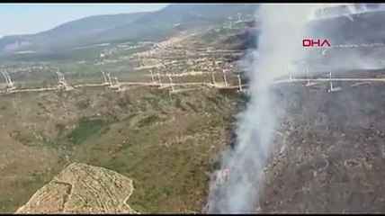 Çeşme'de büyük yangın! Alevler otoyola ulaştı