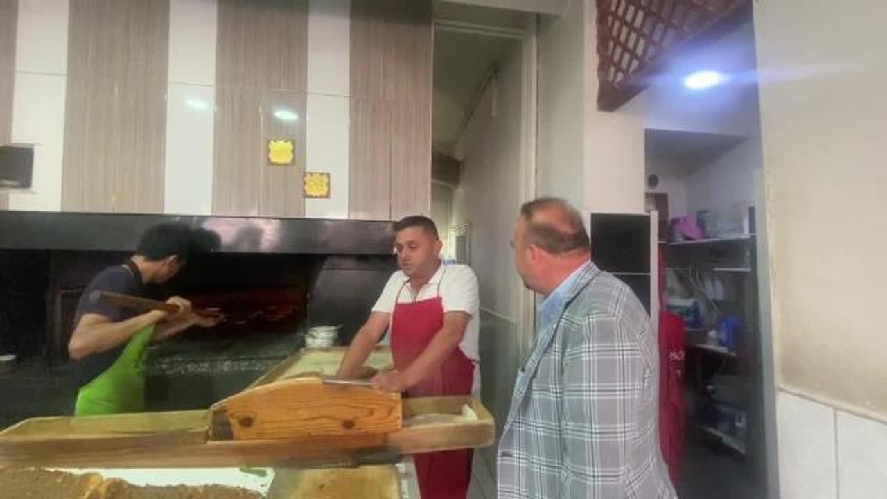 Uşaklı Pideci: Bu Sene Tarla Kiralayıp Buğday Ekmeyi Düşünüyorum. Başka Türlü, Almakla Satmakla Denk Getiremiyorum