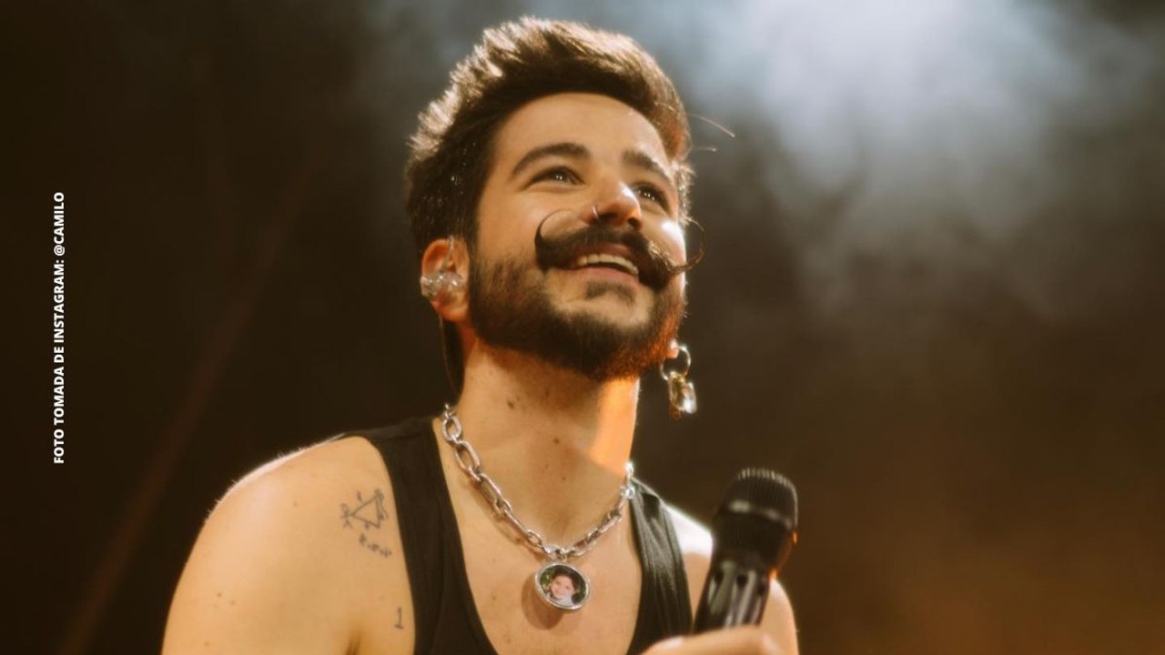 Camilo conmovió a sus fans con serenata en redes sociales