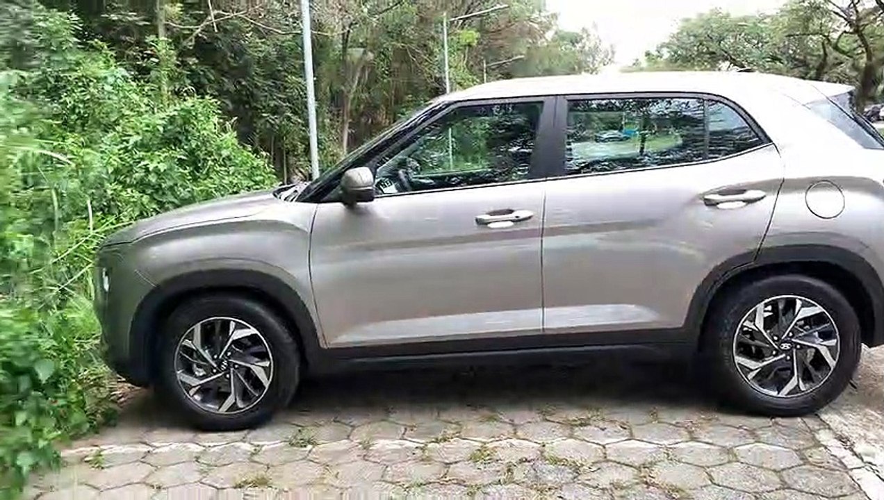 Jeep Renegade Sport x Hyundai Creta Limited