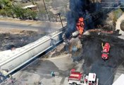 Meksika'da trenin çarptığı petrol tankeri patladı
