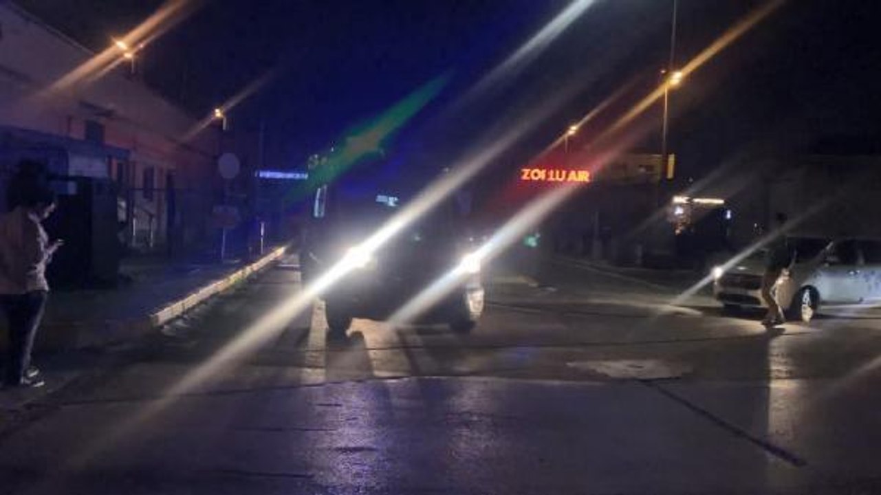 Son dakika haberleri | TOGO'DAKİ KAZADA YARALANAN İHH GÖNÜLLÜLERİ İSTANBUL'A GETİRİLDİ