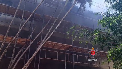 Prédio pega fogo na Asa Norte