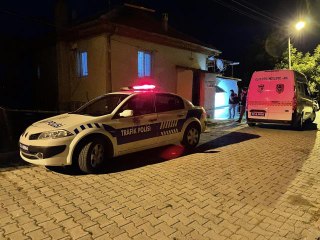 Karısını öldüren kişi intihar etti