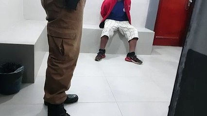 Adolescente é apreendido suspeito por furto em farmácia próxima de onde ocorreu esfaqueamento