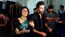Paparazzi Teases Ranbir Kapoor, 