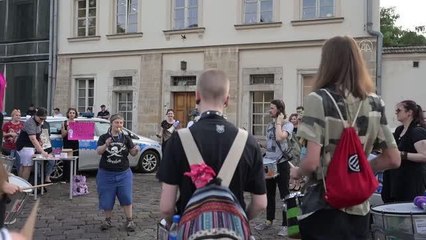 Polonya'da yargılanan kürtaj yanlısı aktiviste destek protestosu