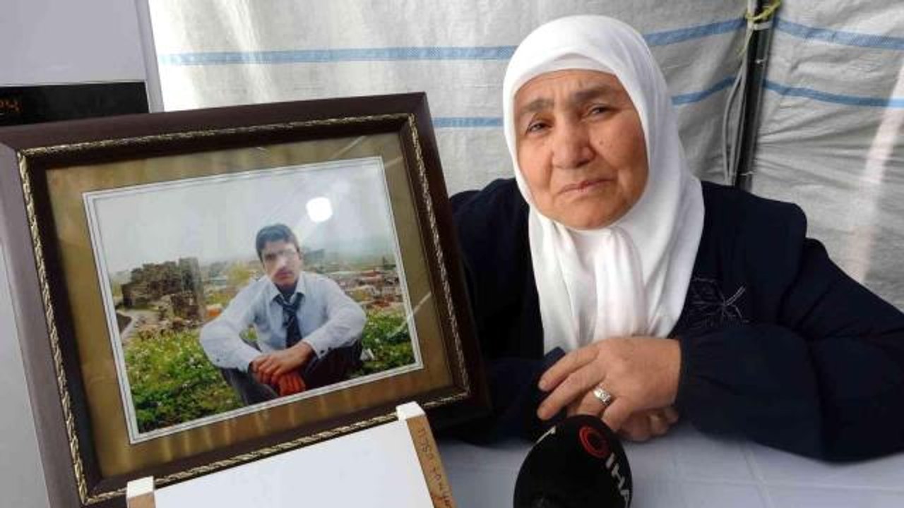 Evlat nöbetindeki ailelerin direnişi bin 45'inci gününde