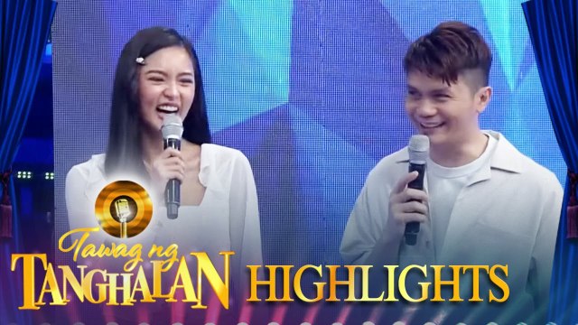 Vhong laughs at Kim's toe sticking out of her shoes | Tawag Ng Tanghalan