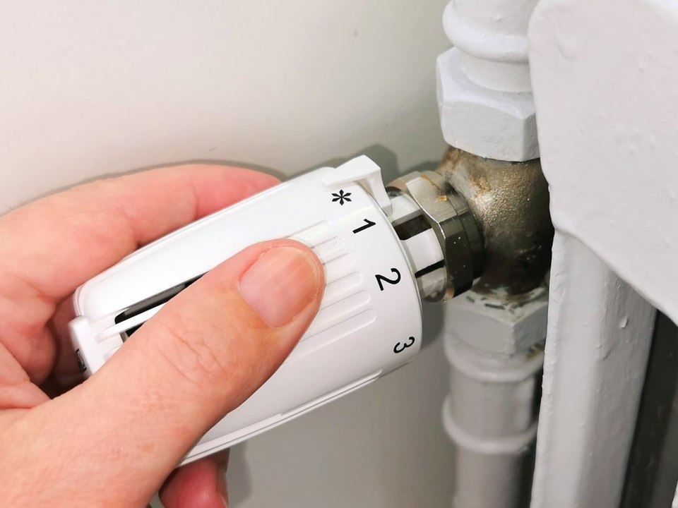 Sparmaßnahmen: EU will Temperatur in öffentlichen Gebäuden drosseln