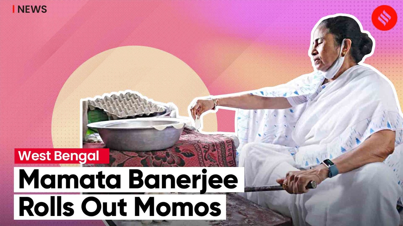 CM Mamata Banerjee Seen Rolling Out Momos In Da...