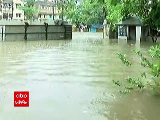 Navsari Flood : એબી સ્કૂલમાં ઘૂસી ગયા પૂર્ણા નદીના પાણી, જુઓ વીડિયો