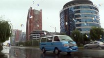 أمطار غزيرة تهطل على العاصمة الكورية الشمالية