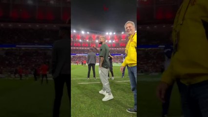 El recibimiento a Arturo Vidal en Maracaná