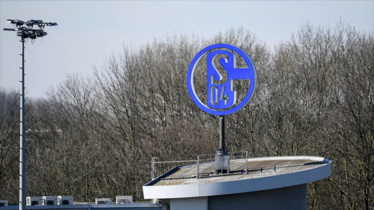 Schalke-Fan verstirbt im Trainingslager