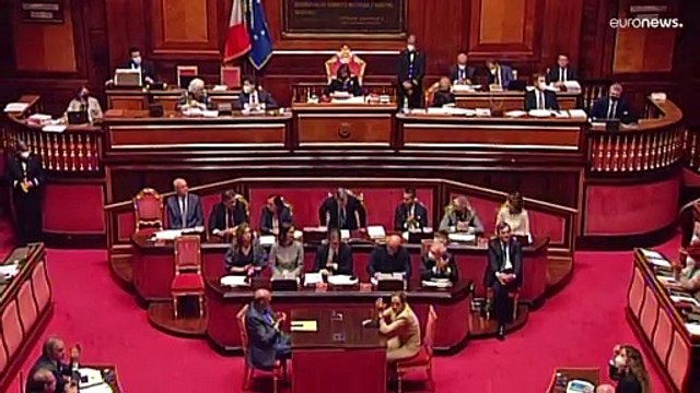 Mattarella non accoglie le dimissioni di Draghi e lo rinvia al parlamento