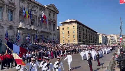 Marseille: Défilé du 14 juillet sur le Vieux Port