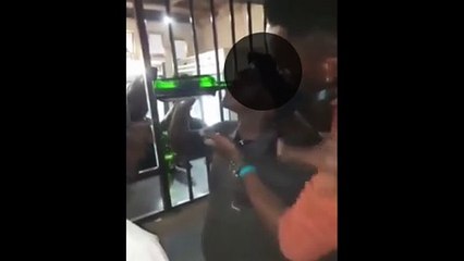 Sul-africano que morreu após ingerir garrafa inteira de licor em dois minutos foi incentivado por amigos