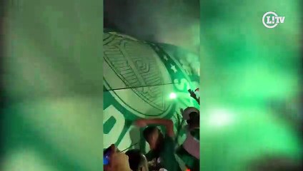 Time do Palmeiras é recepcionado com "inferno verde" feito pela torcida