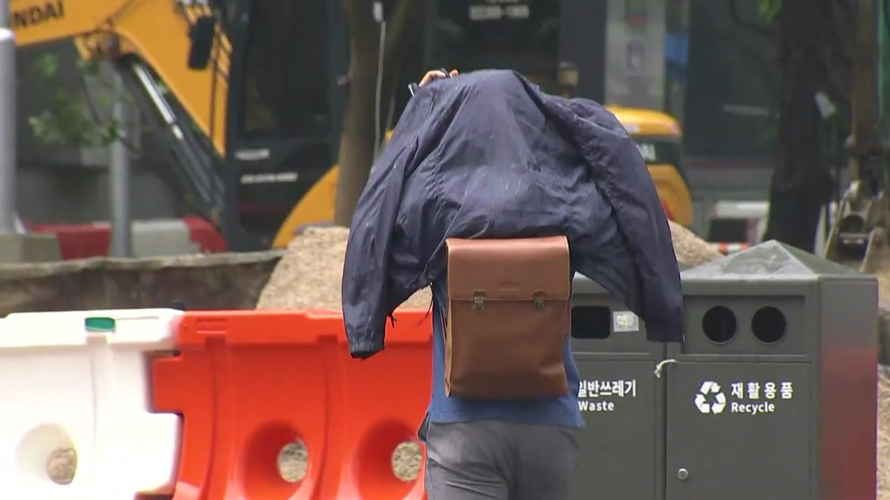 [날씨] 충청 이남 폭염특보...무더위 속 내륙 소나기 / YTN