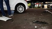 Carro e moto colidem no Centro deixando veículos danificados